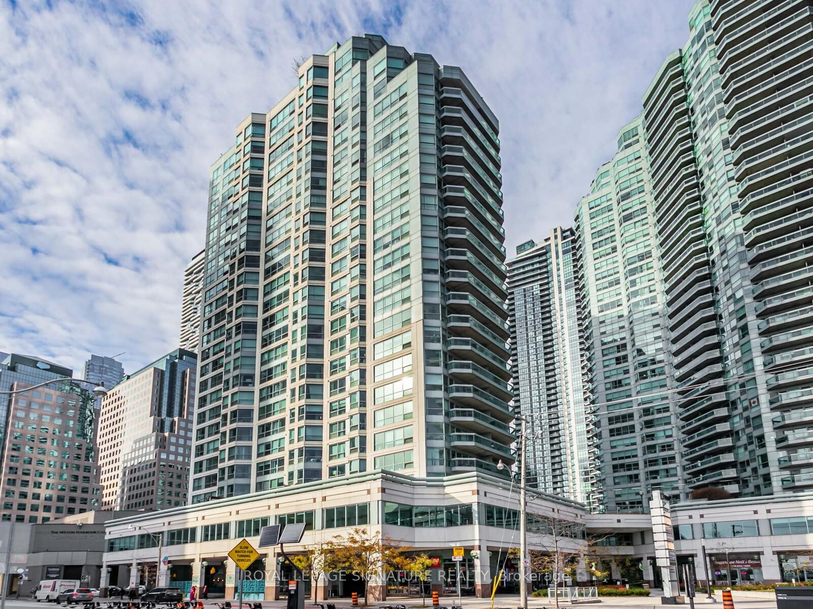 10-queens-quay-w-toronto-ontario-c12580300