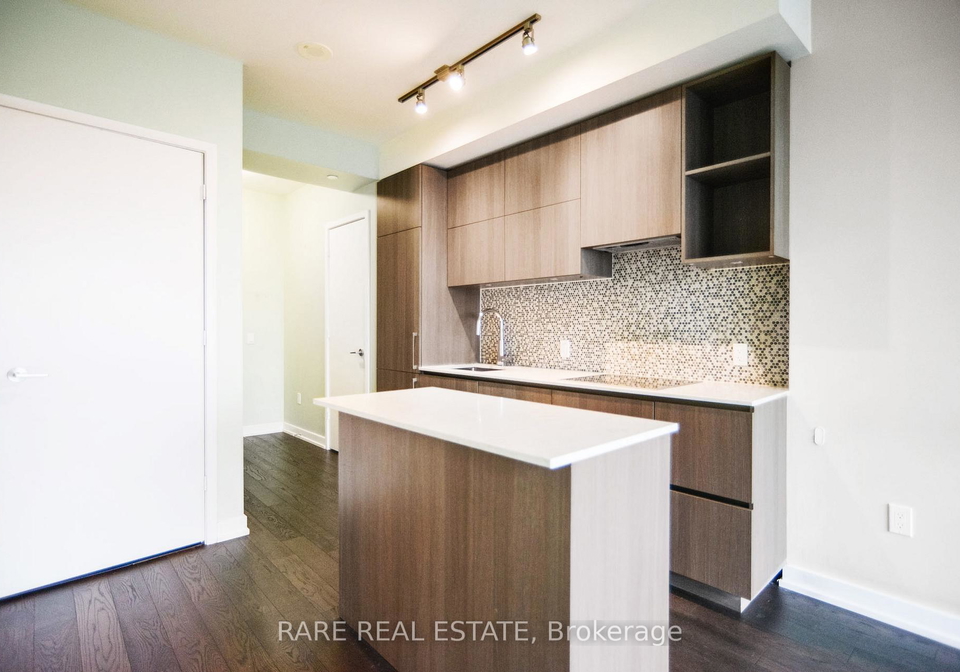 1-yorkville-avenue-toronto-ontario-c12580340