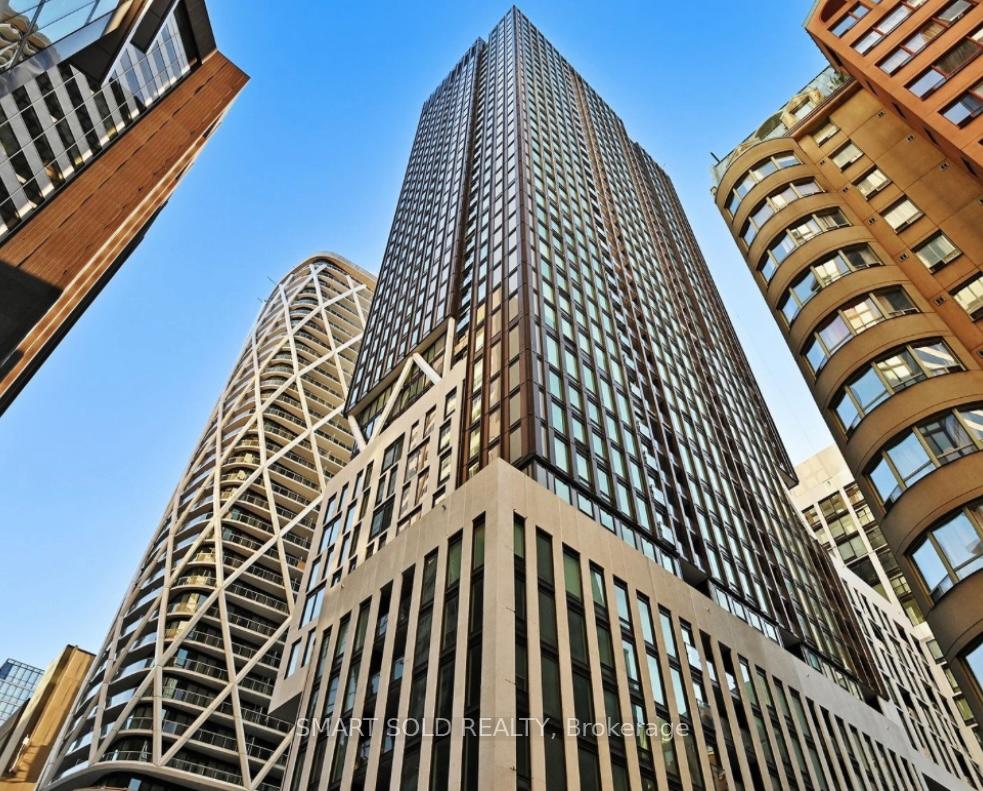 238-simcoe-street-toronto-ontario-c12580426