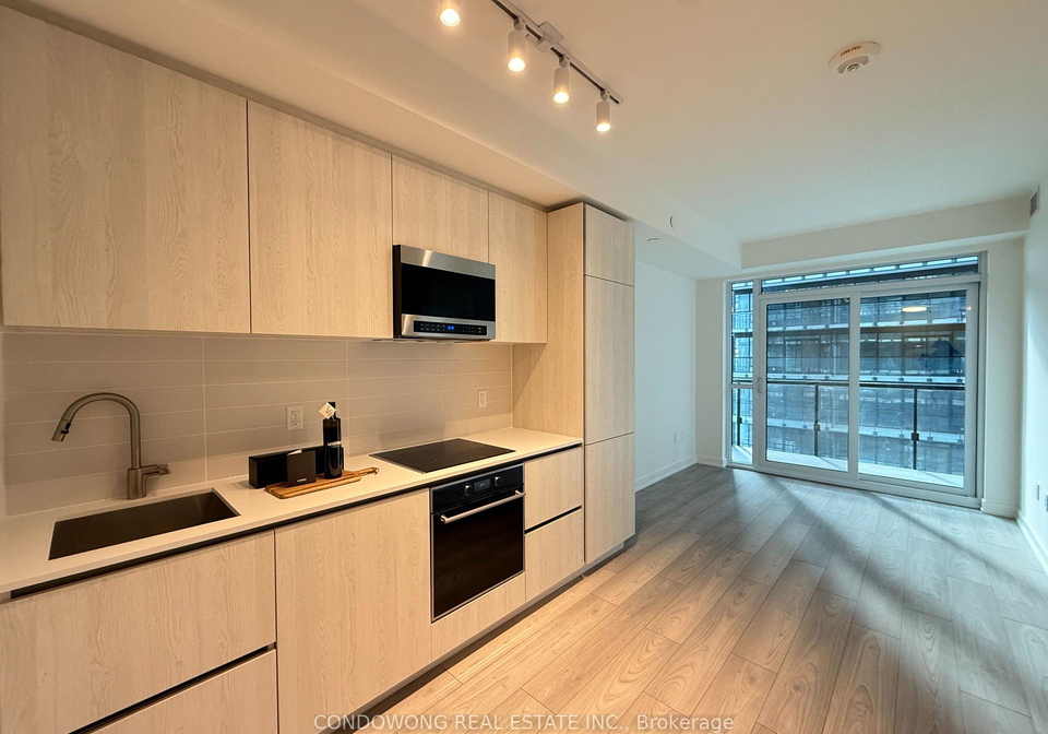 120-broadway-avenue-toronto-ontario-c12580450