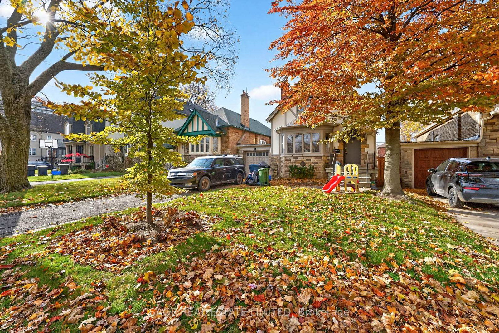 12-fairleigh-crescent-toronto-ontario-c12580604