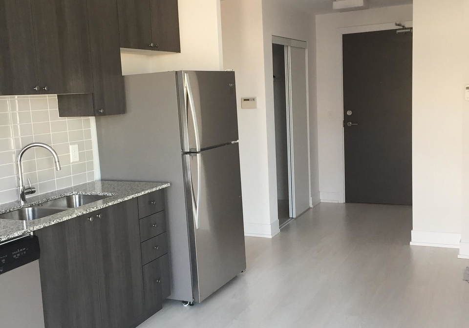68-merton-street-toronto-ontario-c12580660