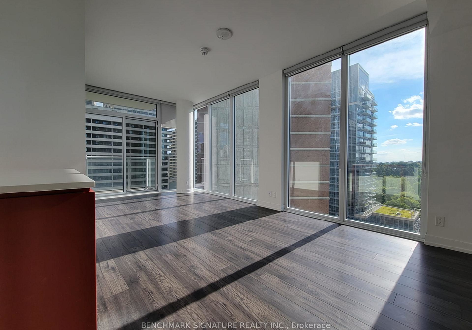 33-helendale-avenue-toronto-ontario-c12580736
