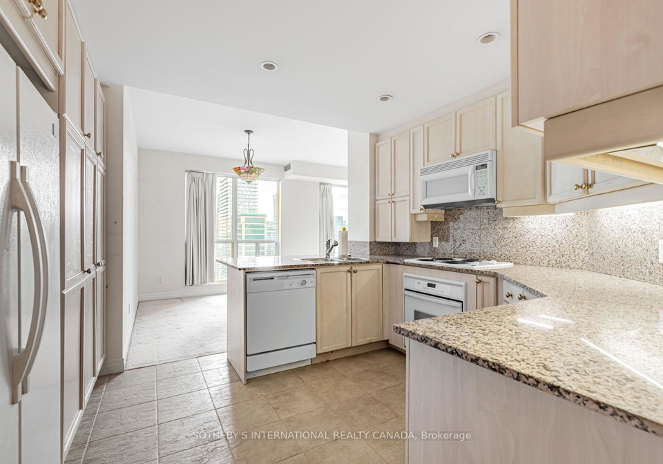 8-park-road-toronto-ontario-c12580742