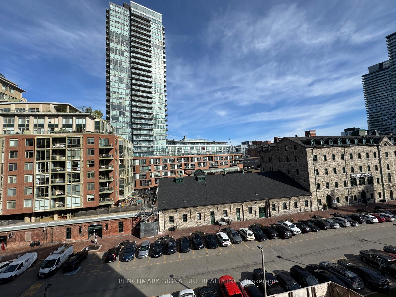35-parliament-street-toronto-ontario-c12580910