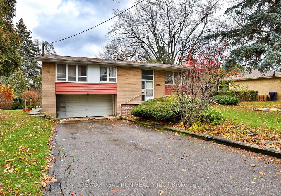 38-flaremore-crescent-north-york-ontario-c12580992
