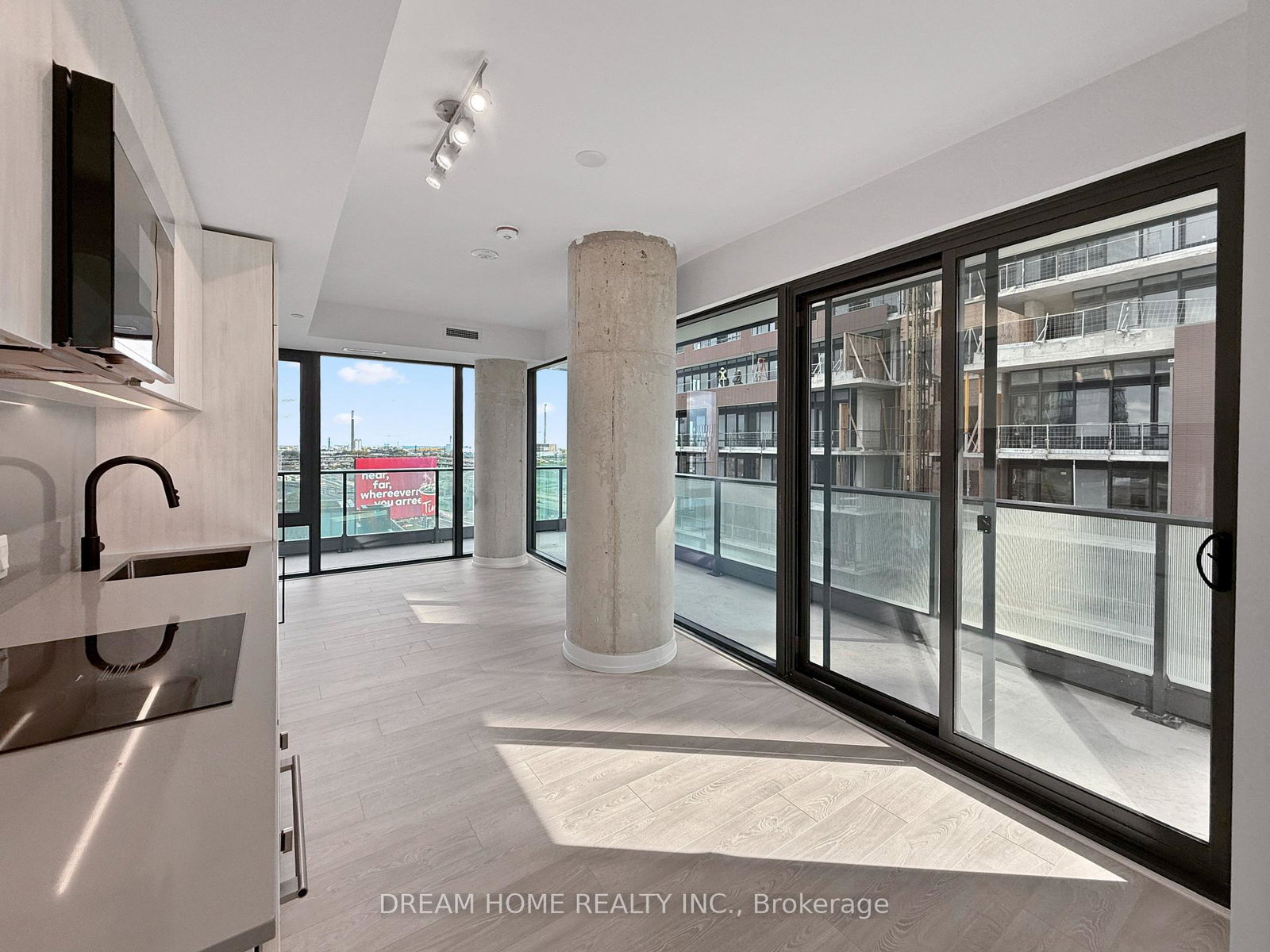 35-parliament-street-toronto-ontario-c12580998