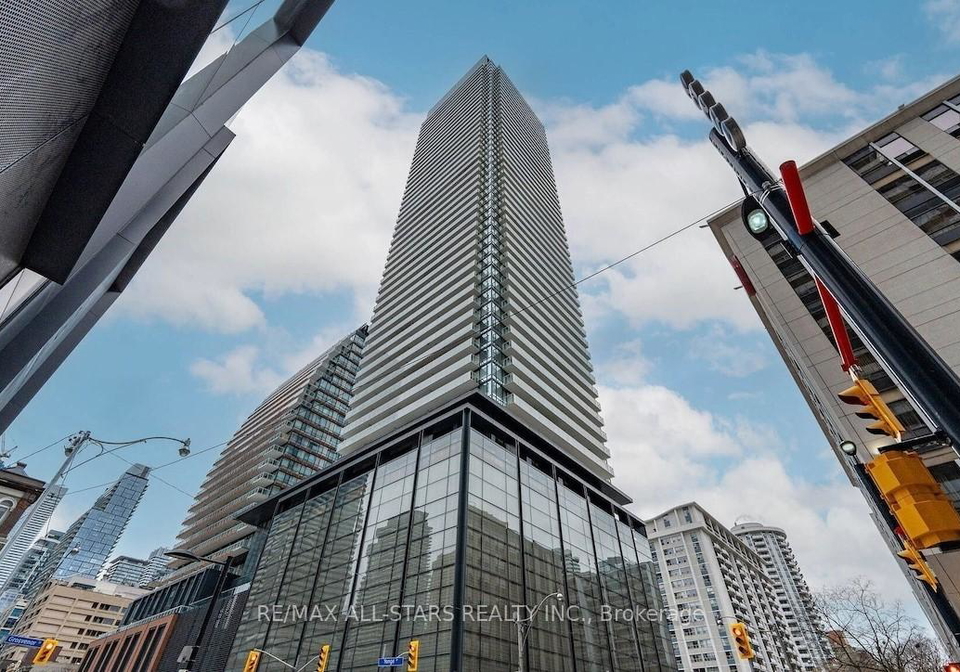 501-yonge-street-toronto-ontario-c12581360