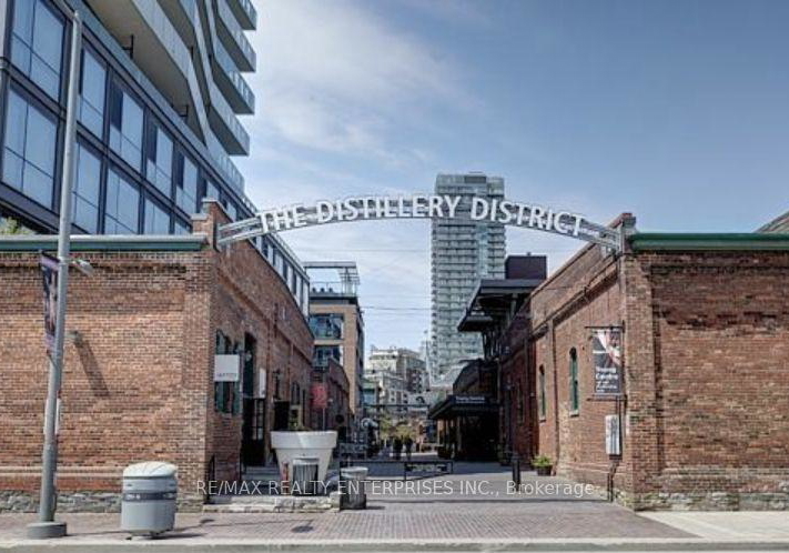70-distillery-lane-toronto-ontario-c12581494