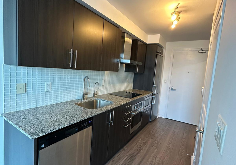 352-front-street-w-toronto-ontario-c12581548