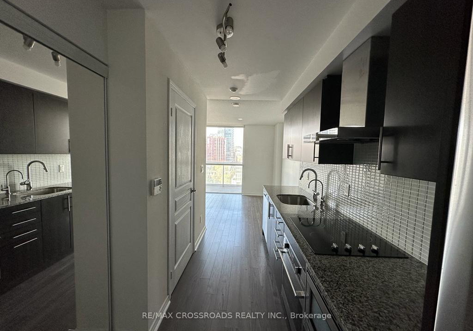 352-front-street-w-toronto-ontario-c12581548