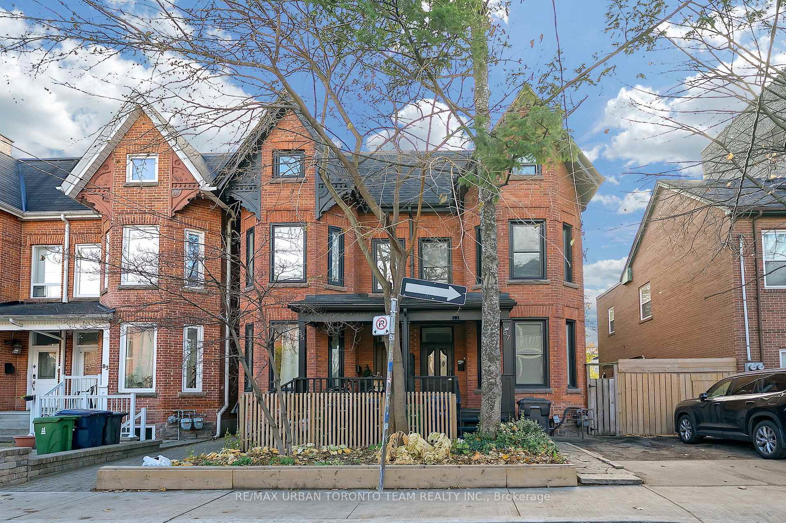 87-oxford-street-toronto-ontario-c12581796