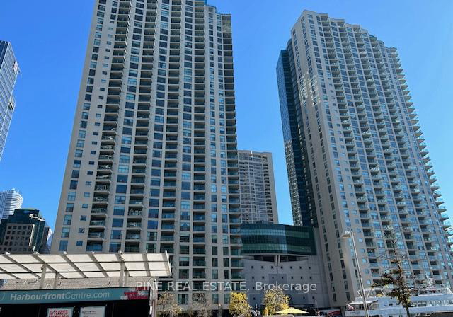 77-harbour-square-toronto-ontario-c12581832