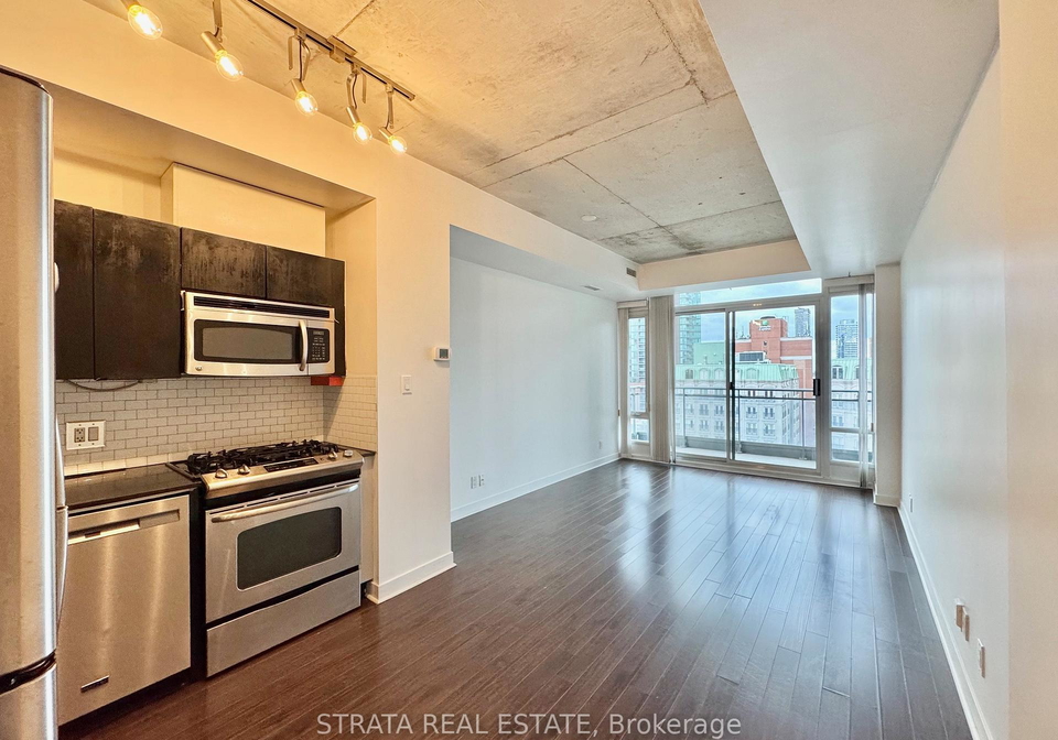 127-queen-street-e-toronto-ontario-c12582000