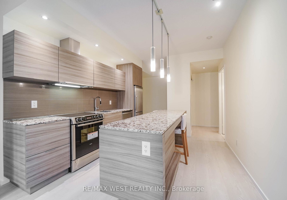 8-charlotte-street-toronto-ontario-c12582076