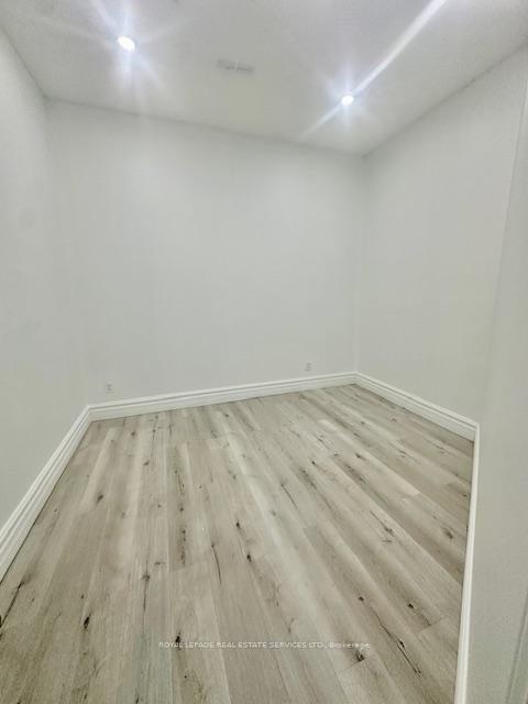 206-carlton-street-toronto-ontario-c12582206