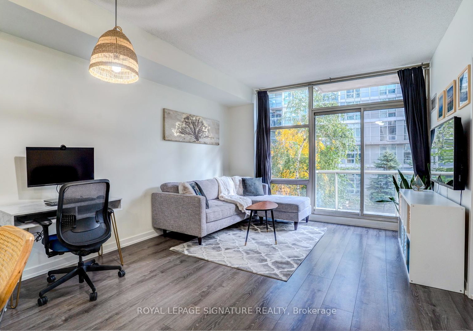 9-spadina-avenue-toronto-ontario-c12582304