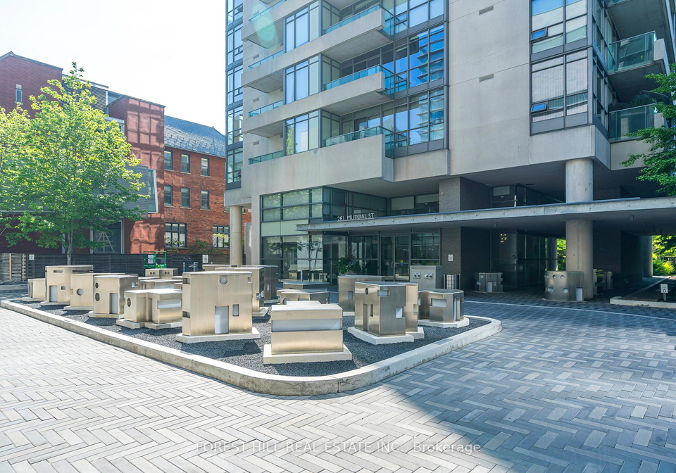 281-mutual-street-toronto-ontario-c12582454