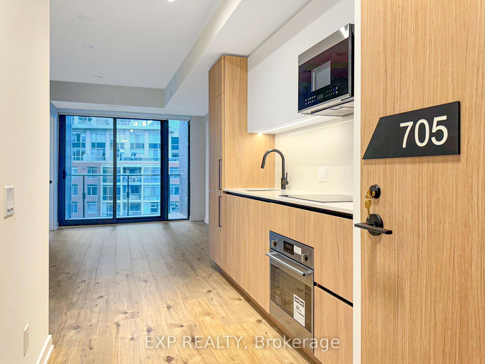 35-parliament-street-toronto-ontario-c12582594