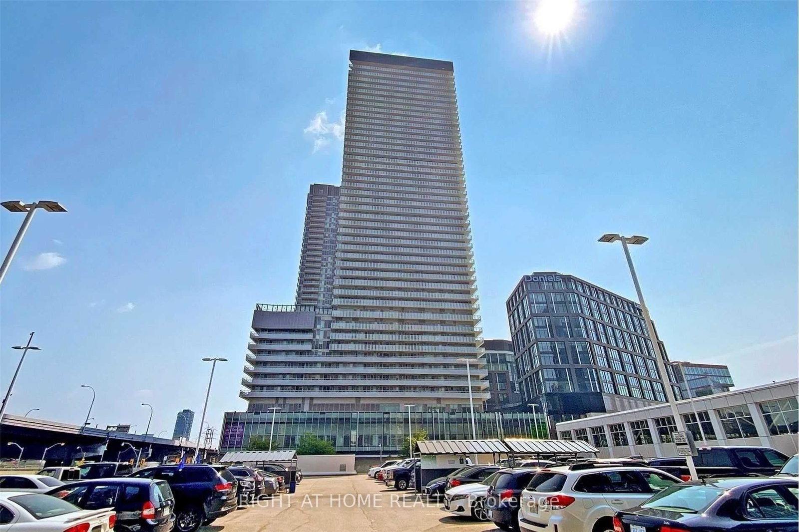 15-lower-jarvis-street-toronto-ontario-c12582708