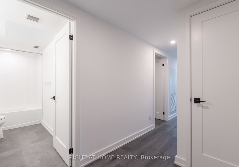 897-college-street-w-toronto-ontario-c12582848