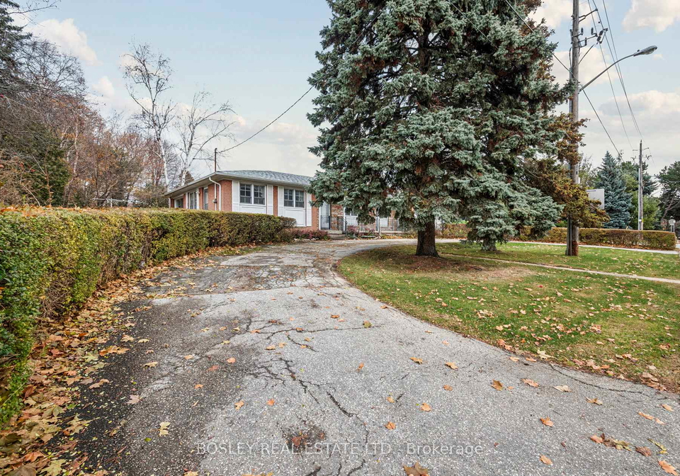 120-fenn-avenue-north-york-ontario-c12582936