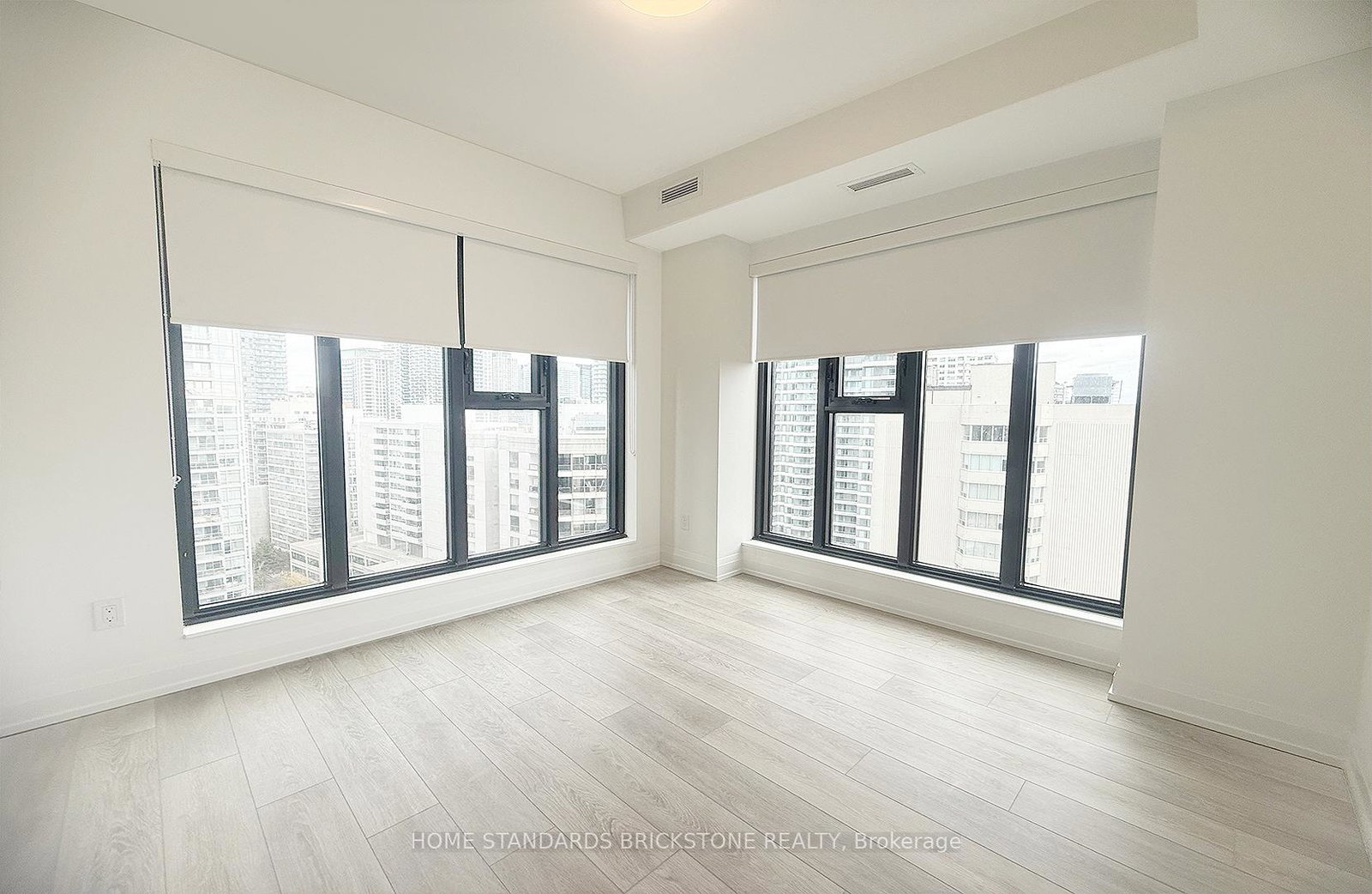 20-soudan-avenue-s-toronto-ontario-c12583132