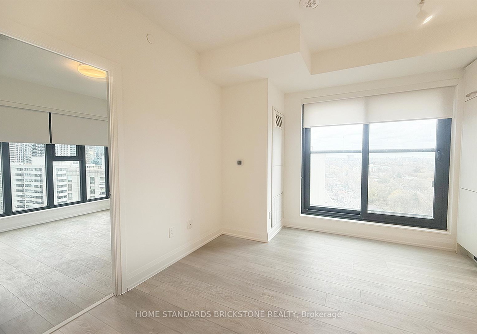 20-soudan-avenue-s-toronto-ontario-c12583132