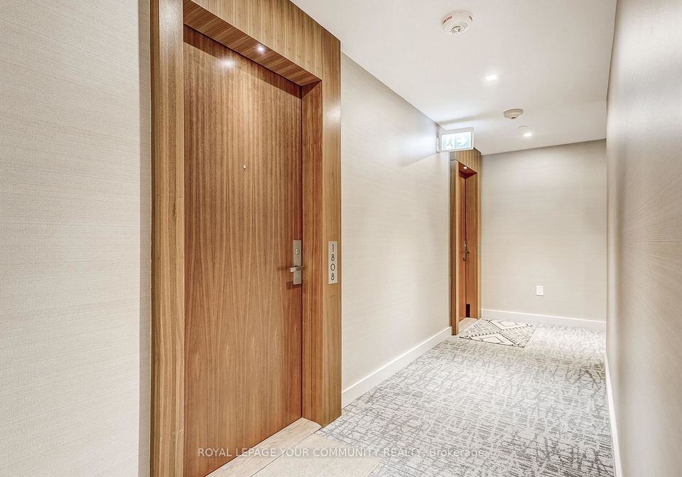 15-queens-quay-street-e-toronto-ontario-c12583592
