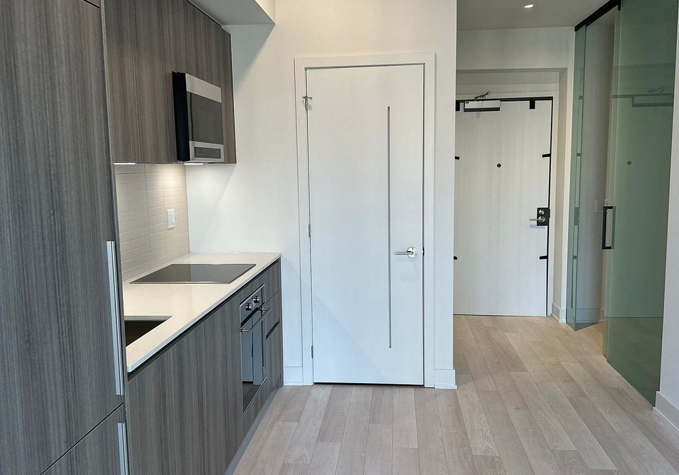 8-cumberland-street-toronto-ontario-c12583770