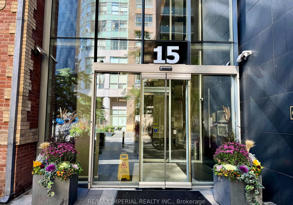 15-grenville-street-toronto-ontario-c12583958
