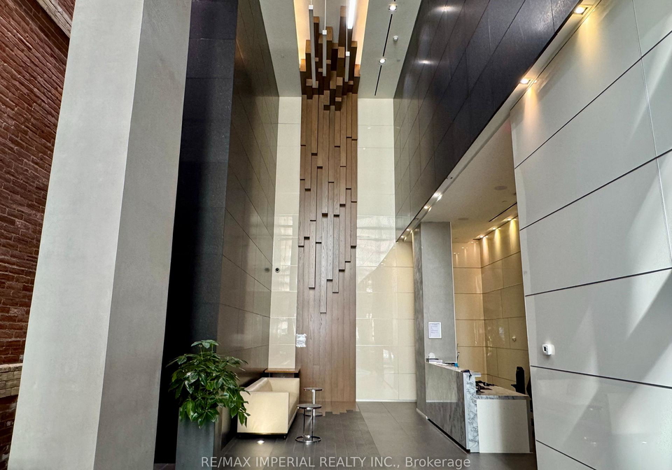 15-grenville-street-toronto-ontario-c12583958