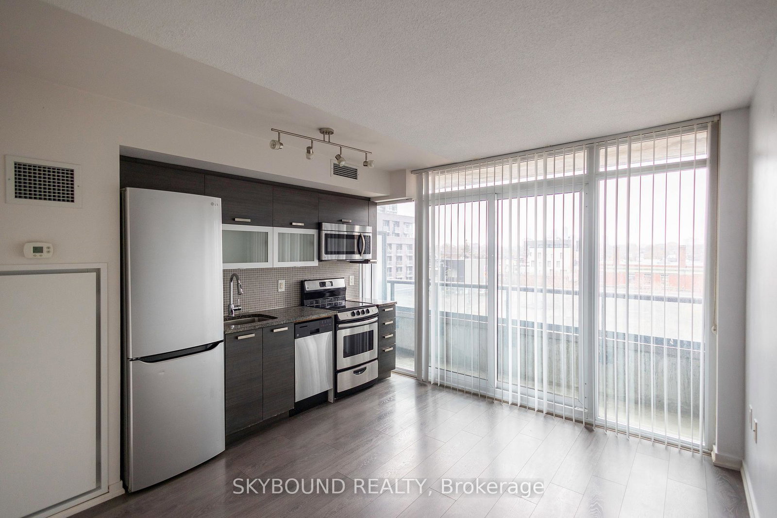 36-lisgar-street-toronto-ontario-c12584046