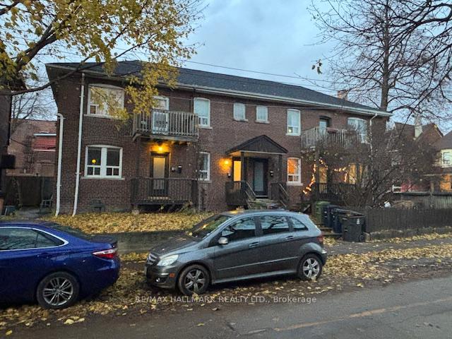 8-page-street-toronto-ontario-c12584314