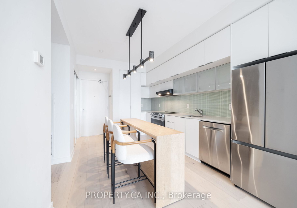 110-charles-street-e-toronto-ontario-c12584512
