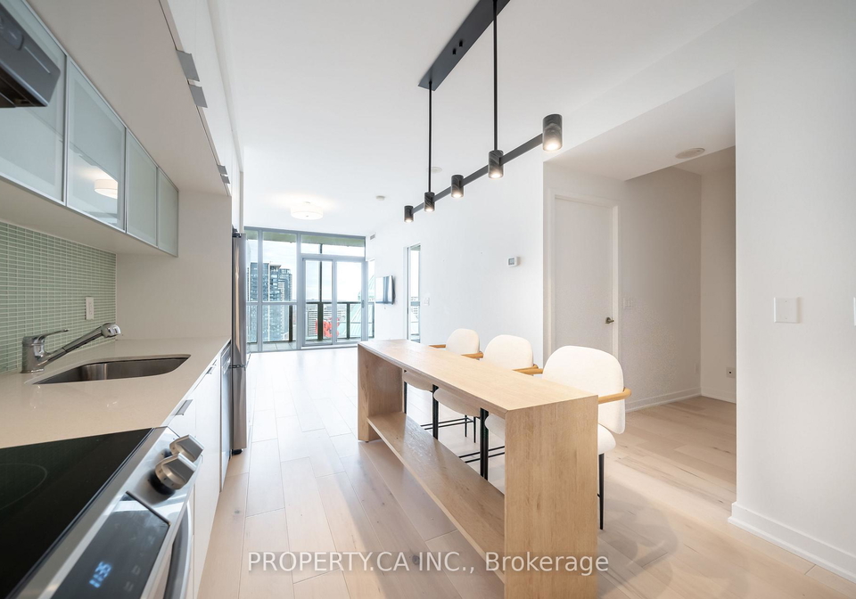 110-charles-street-e-toronto-ontario-c12584512
