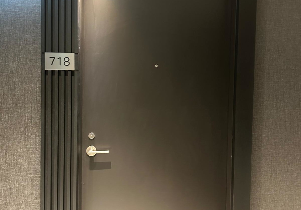 120-broadway-avenue-toronto-ontario-c12584538