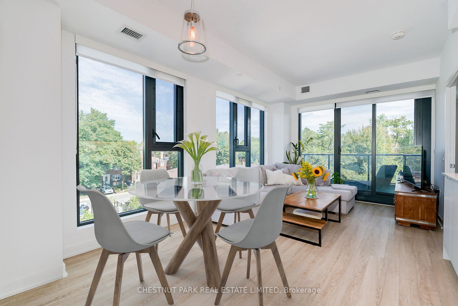 250-lawrence-avenue-w-toronto-ontario-c12584584