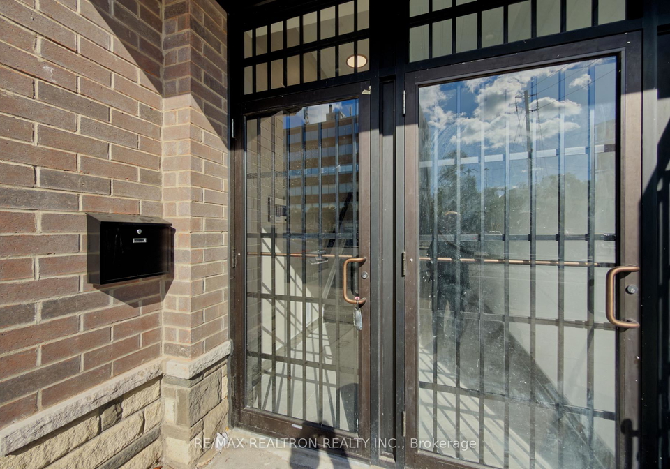 294-wilson-avenue-toronto-ontario-c12584810