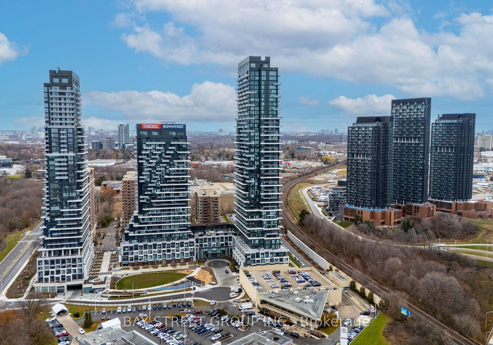 30-inn-on-the-park-drive-north-york-ontario-c12585396