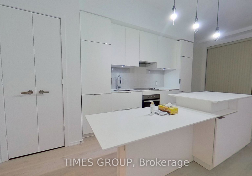 5-st-joseph-street-toronto-ontario-c12585668