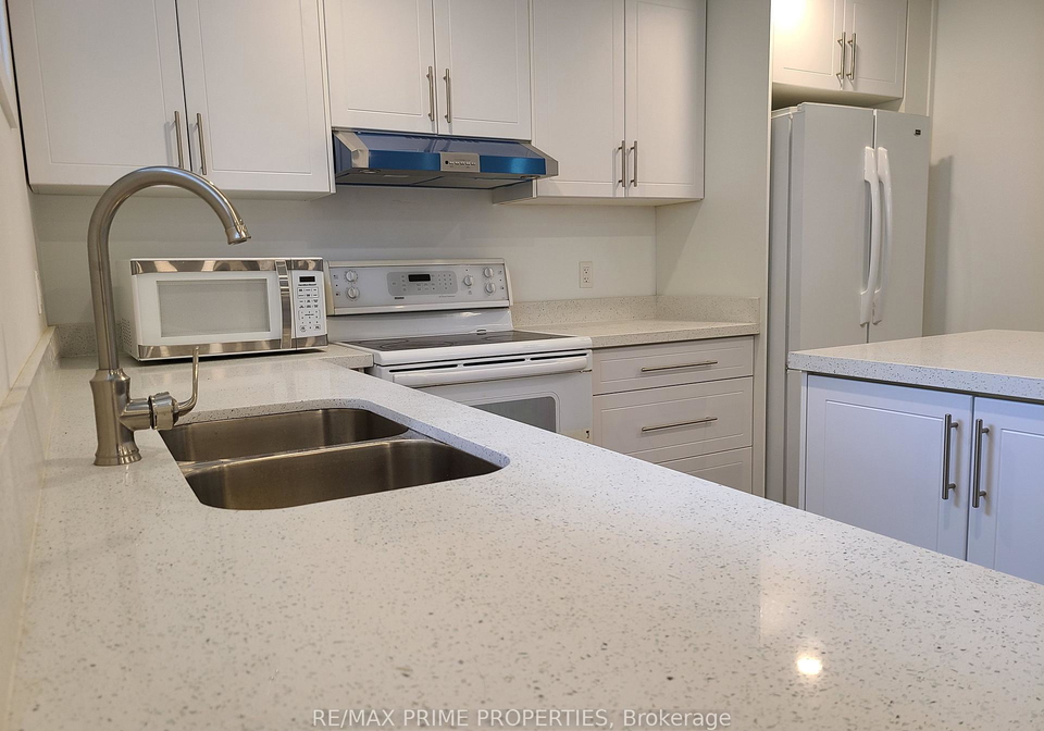 22-oakhurst-drive-north-york-ontario-c12586126