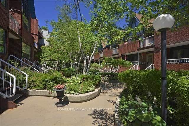 17-pembroke-street-toronto-ontario-c12586328