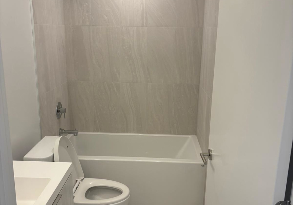 5858-yonge-street-toronto-ontario-c12586388