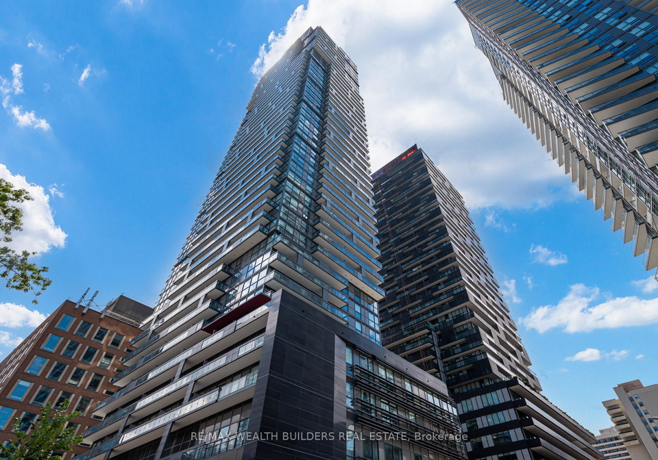 39-roehampton-avenue-toronto-ontario-c12586428