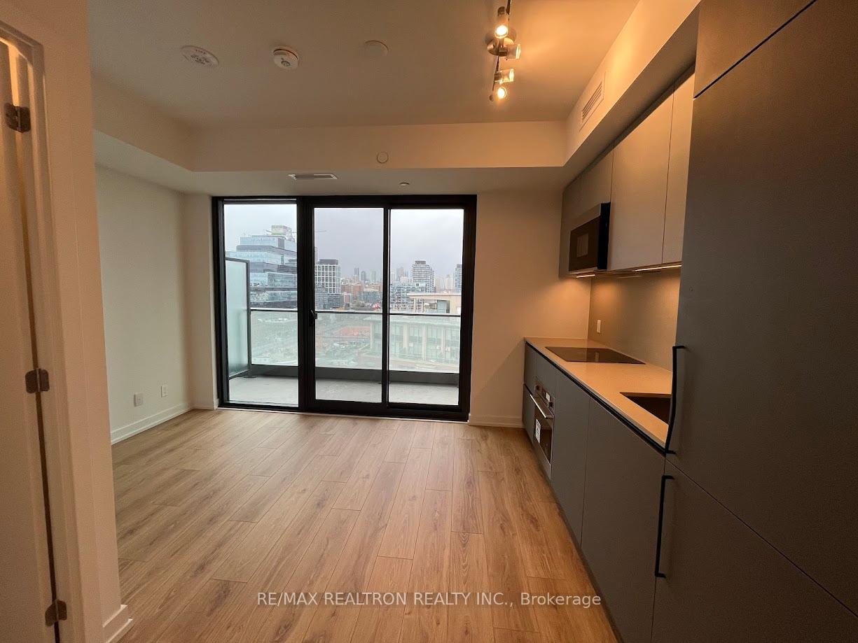 35-parliament-street-toronto-ontario-c12586480