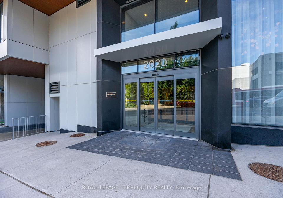 2020-bathurst-street-toronto-ontario-c12586596
