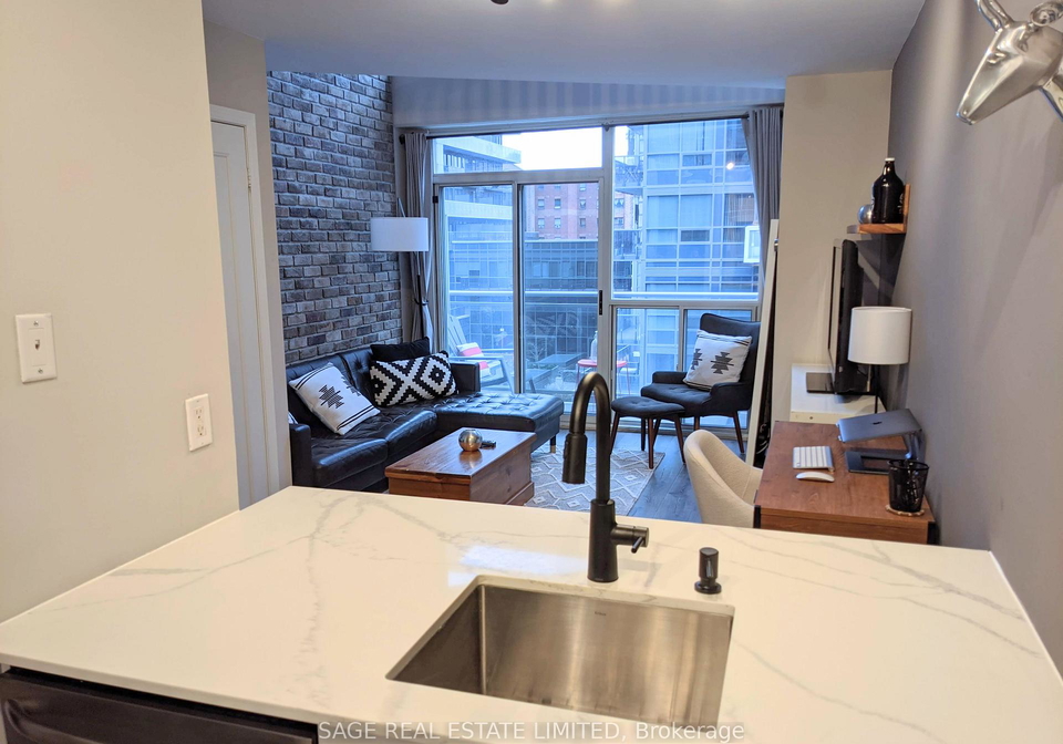 1029-king-street-w-toronto-ontario-c12586618