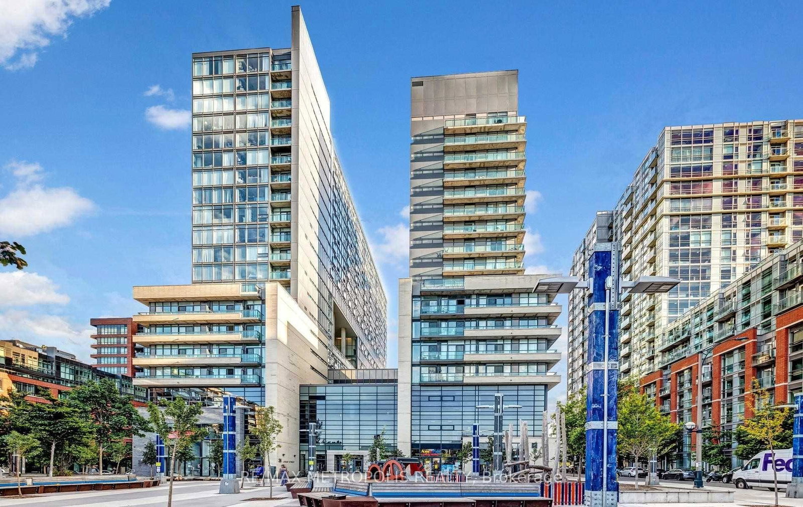 36-lisgar-street-toronto-ontario-c12586694