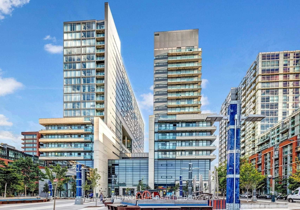 36-lisgar-street-toronto-ontario-c12586694